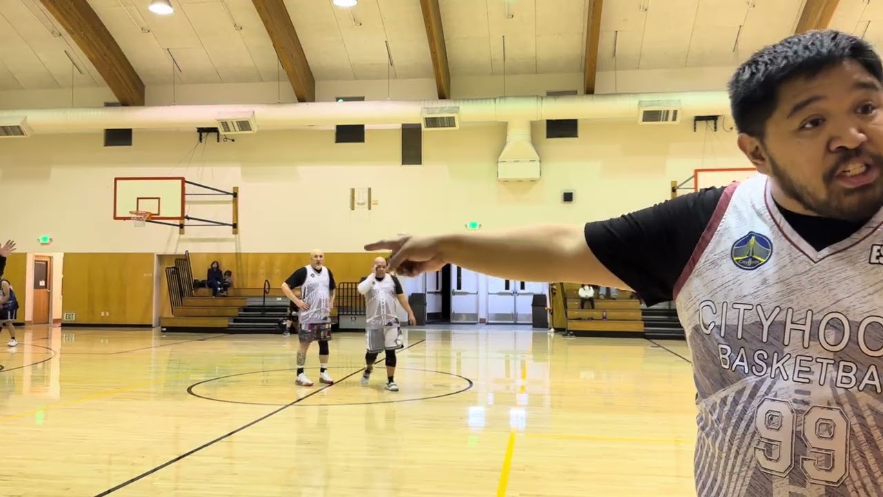 Cityhoops Sunday Draft Season 21 - Week 7 - Game 1: Oakland (black) vs Fremont (gray)