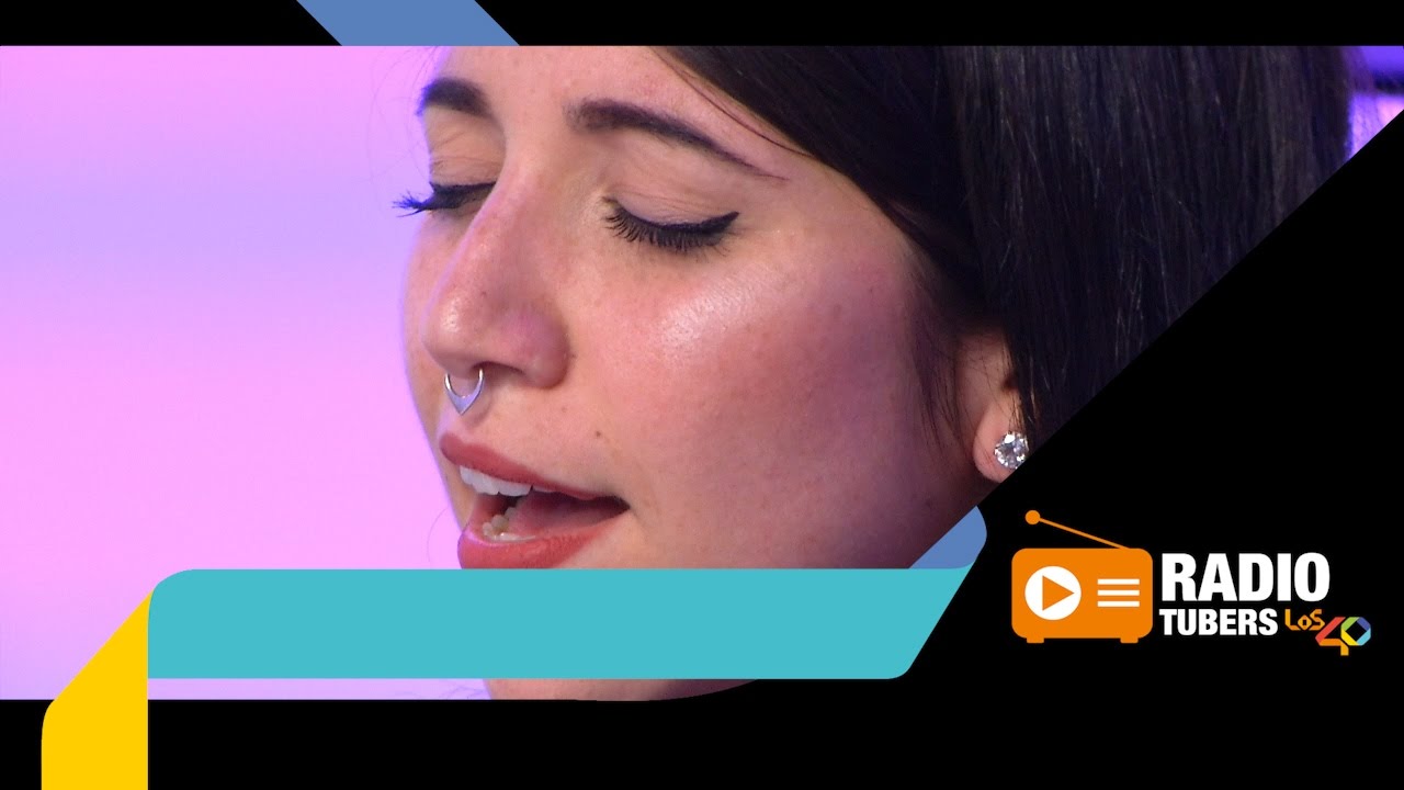 Bely Basarte se atreve a hacernos un mashup en directo