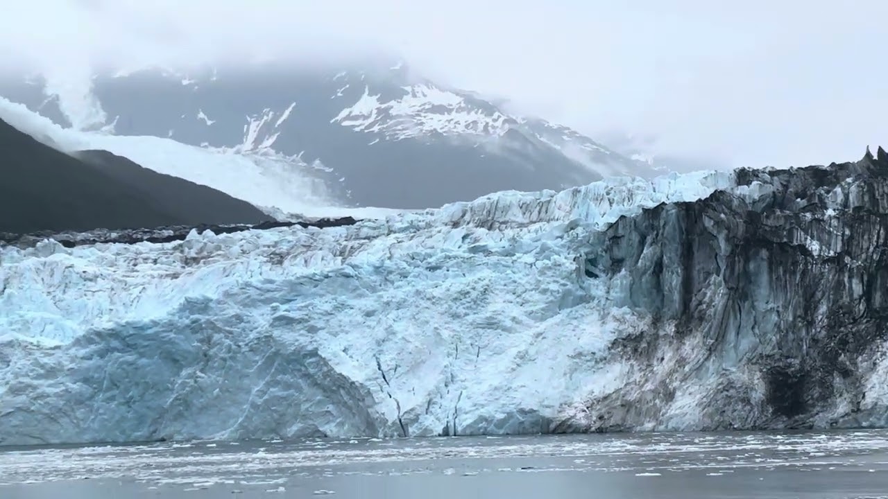 Cruising College Fjord of Alaska, USA