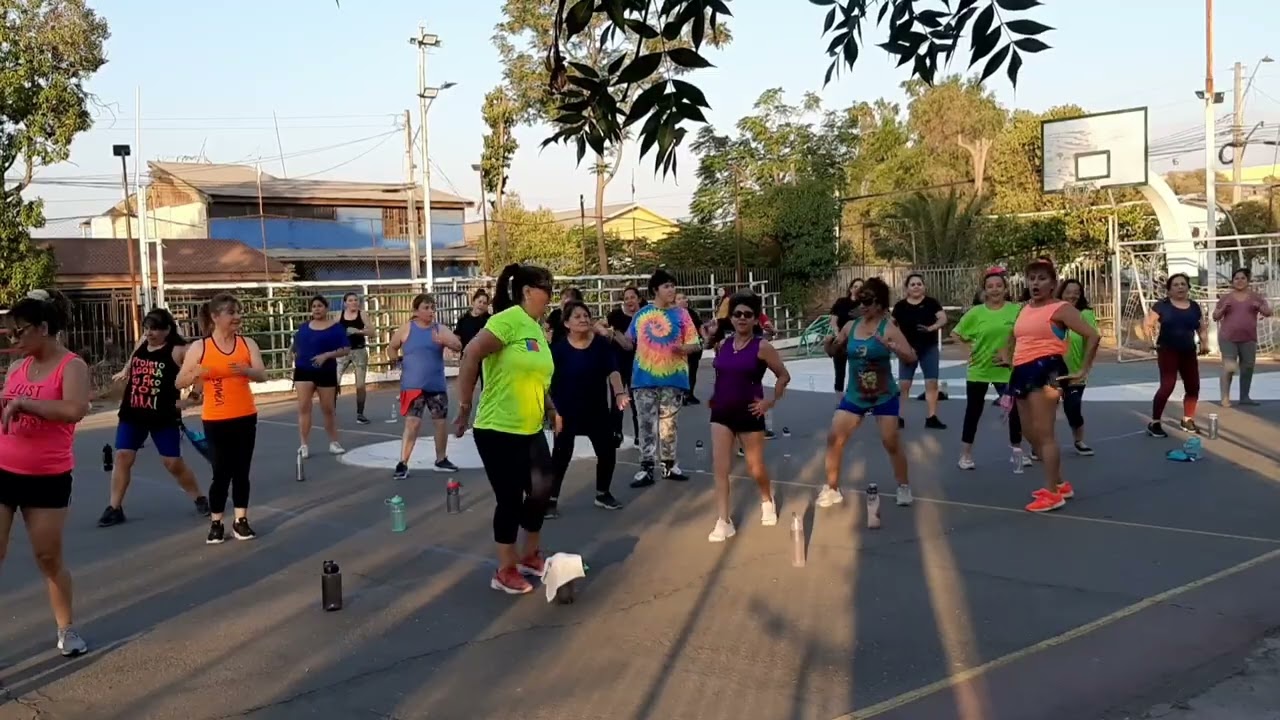 Taller de verano  Zumba 5 Jueves 22 de enero 2026 profesora Angela Sierra Cancha los 120 lo Espejo 