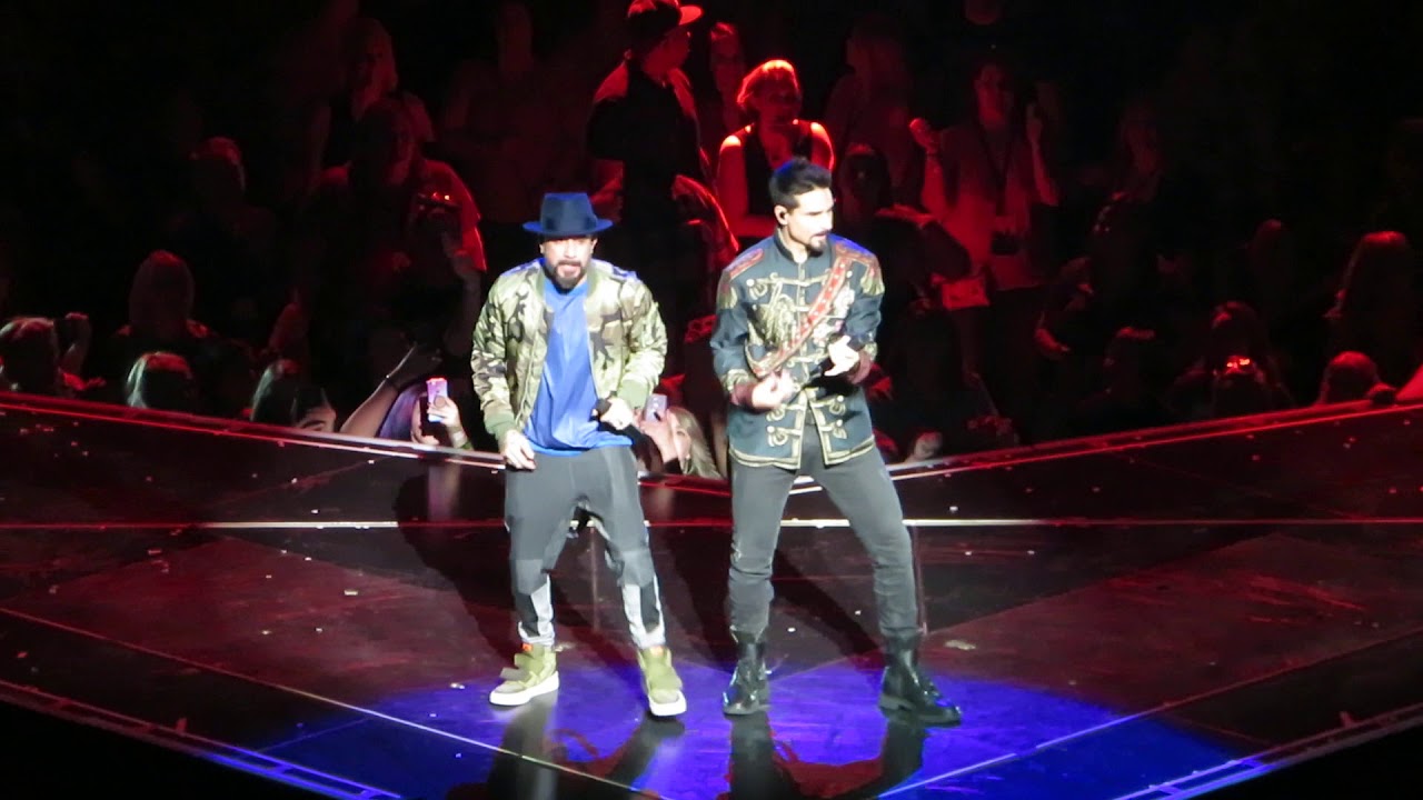 Backstreet Boys | AJ and Kevin undressing | Passionate | Quit Playing Games | Indianapolis 9/10/19