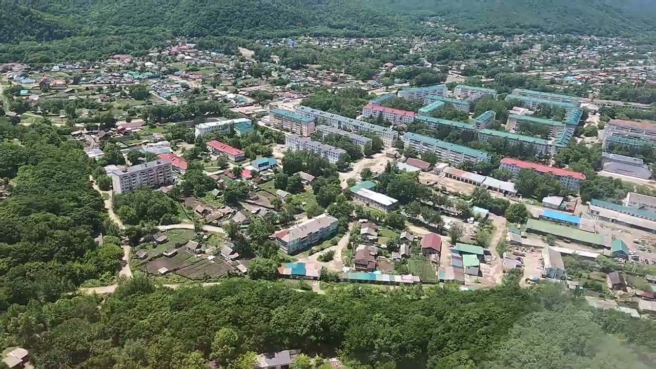 Кавалерово. Полет над посёлком и посадка в аэропорту. Ми-8.