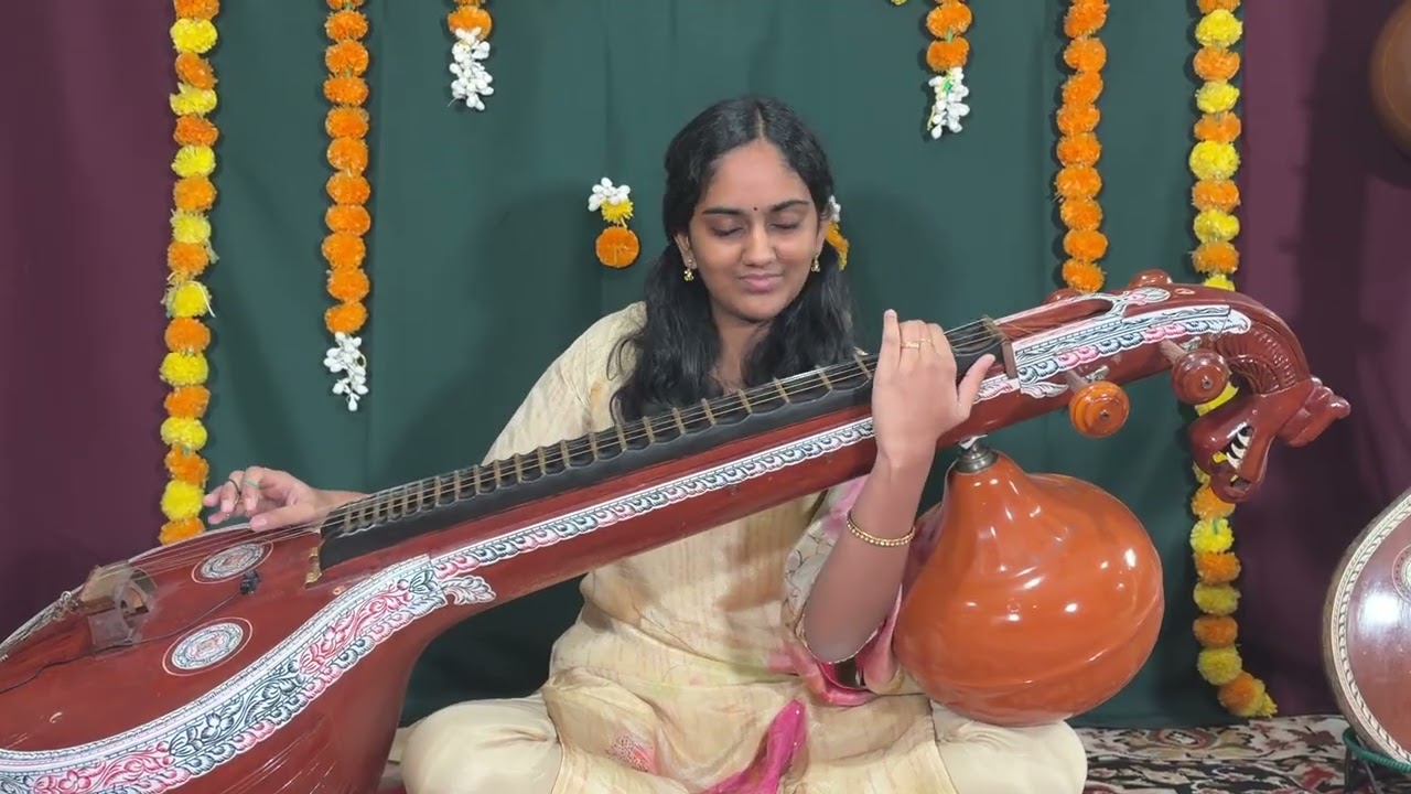 Adamodi Galade| Charukesi|Veena Instrumental