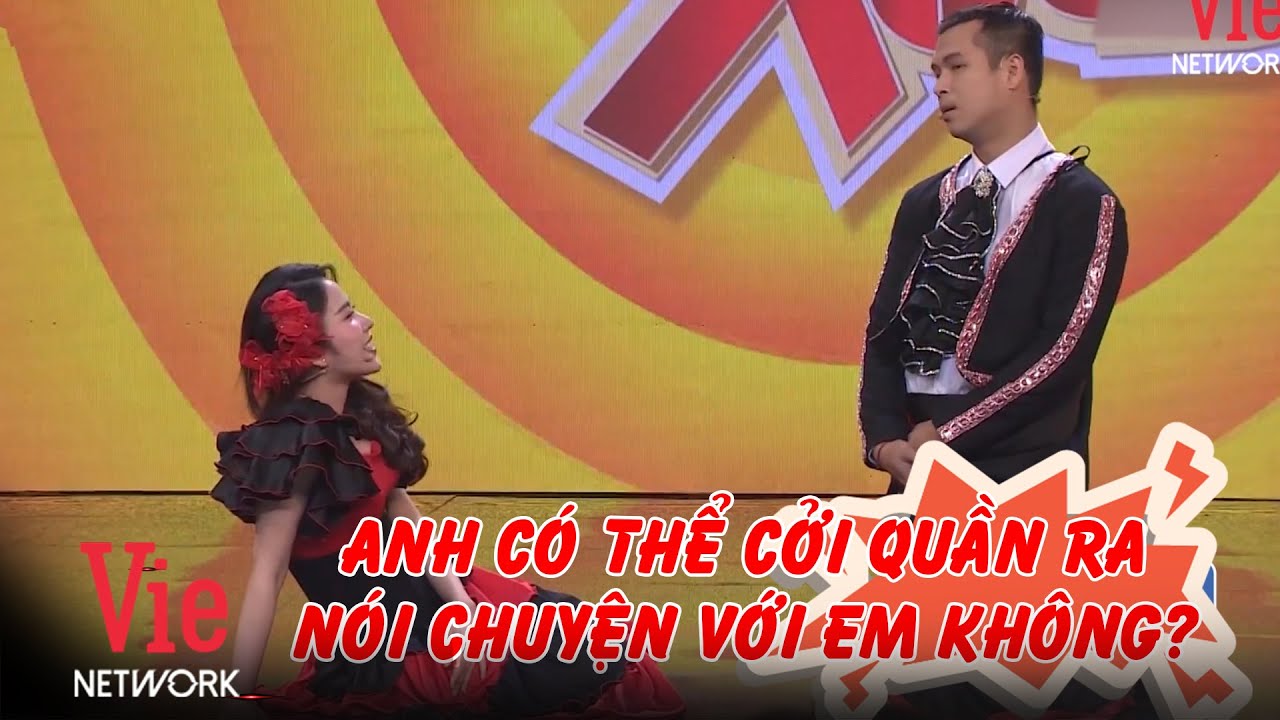 Nam Em chơi lớn yêu cầu Trương Thế Vinh cởi đồ ra nói chuyện tại 7 Nụ Cười Xuân