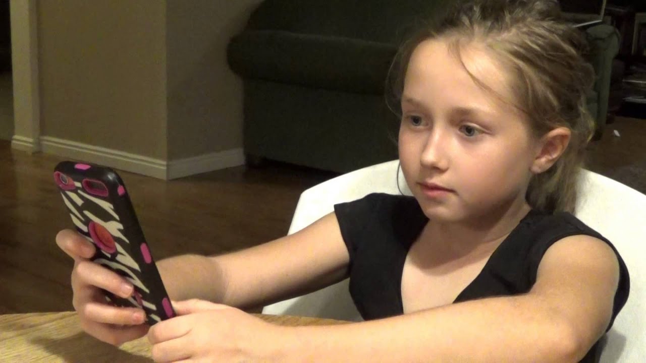 Eliza chats with Siri in Chinese