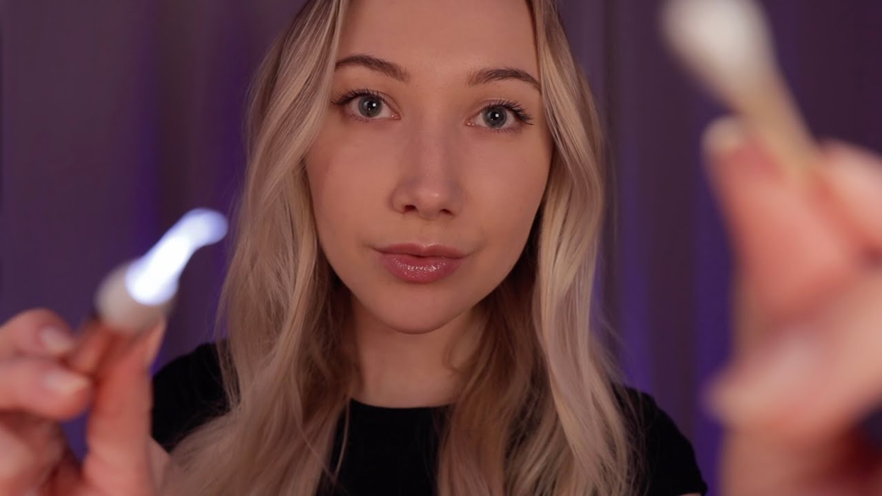 ASMR There’s Something In Your Eye! | up-close attention, light triggers, spoolie + brushing 💙