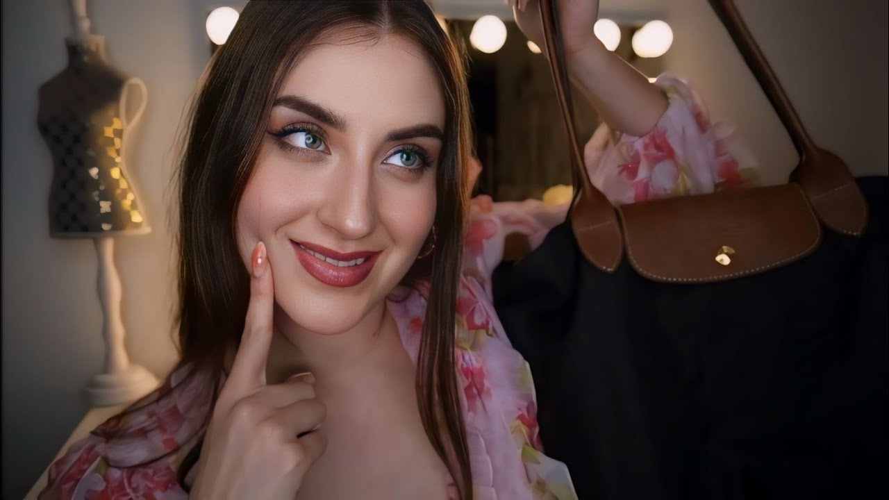 ASMR Deutsch 👜 What's in my bag? Show & Tell (Close up whispering, Tapping)