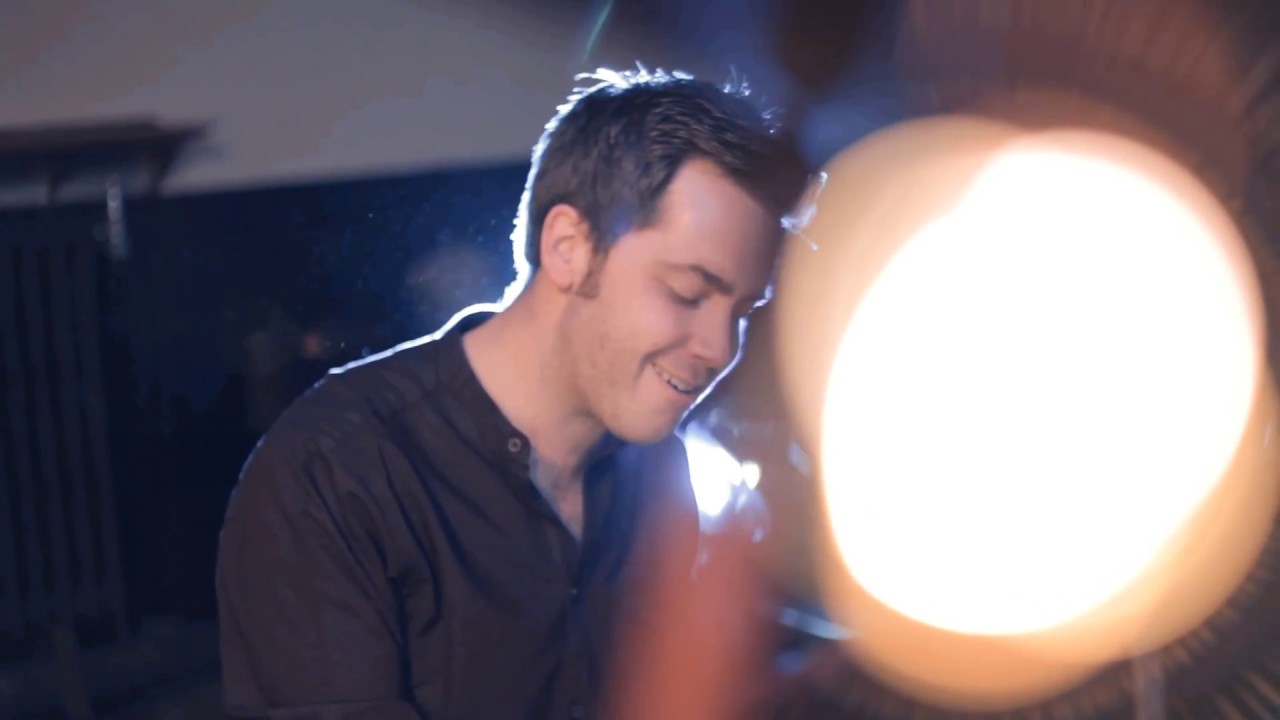 Simon Davies Cover of Songbird