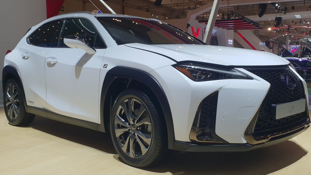 In Depth Tour Lexus UX250h F Sport - Indonesia