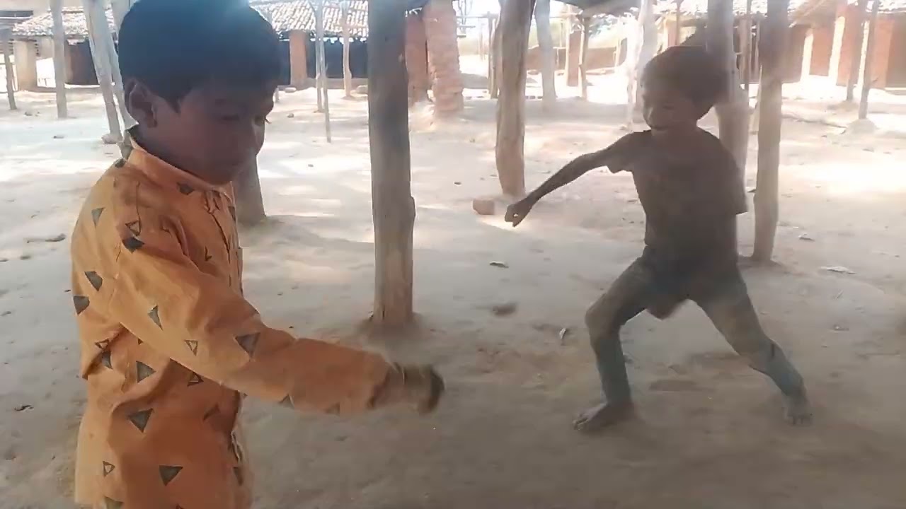 Holi ka dance dikhaiye baccha log kaise kar rahe hain