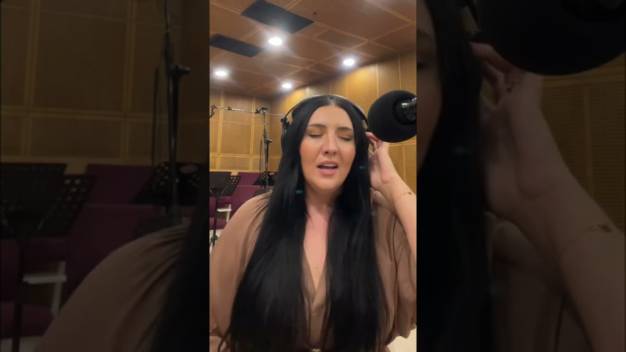 Burcu Göktürk- Alsam Ada’nın Dilberini Çamlara Gitsem(gazelli)