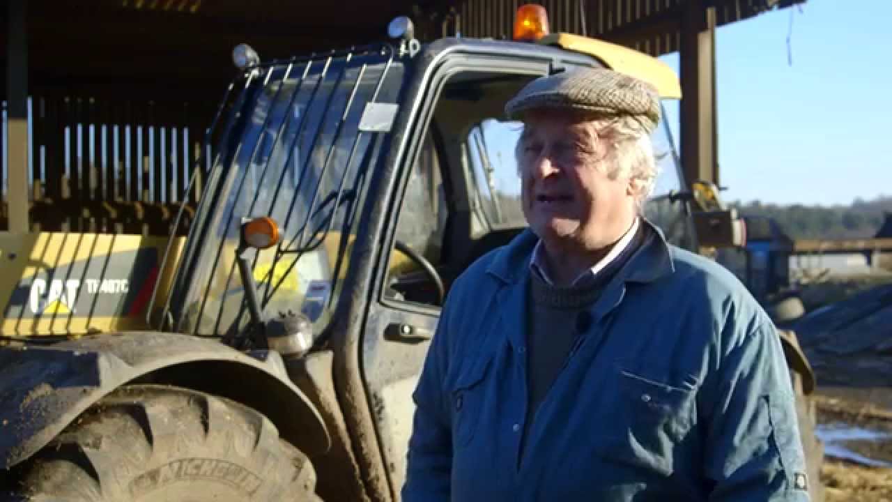 Cat&reg; TH407C Telehandler Customer Story (United Kingdom)