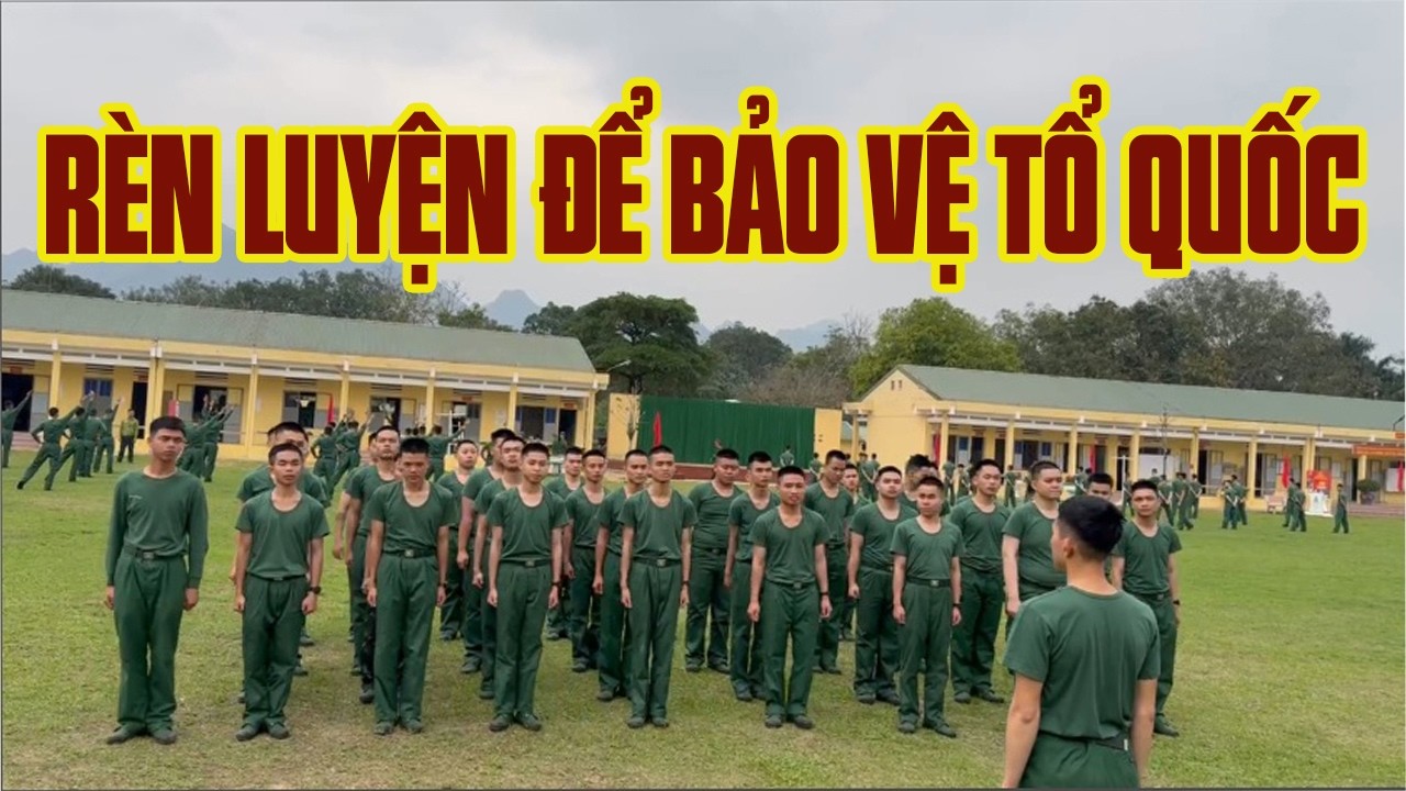 TOÀN CẢNH: Chiến sĩ mới học thể dục