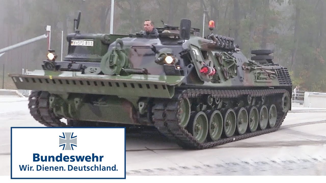 Waschtag bei der Bundeswehr –Panzerwaschanlage in Klietz