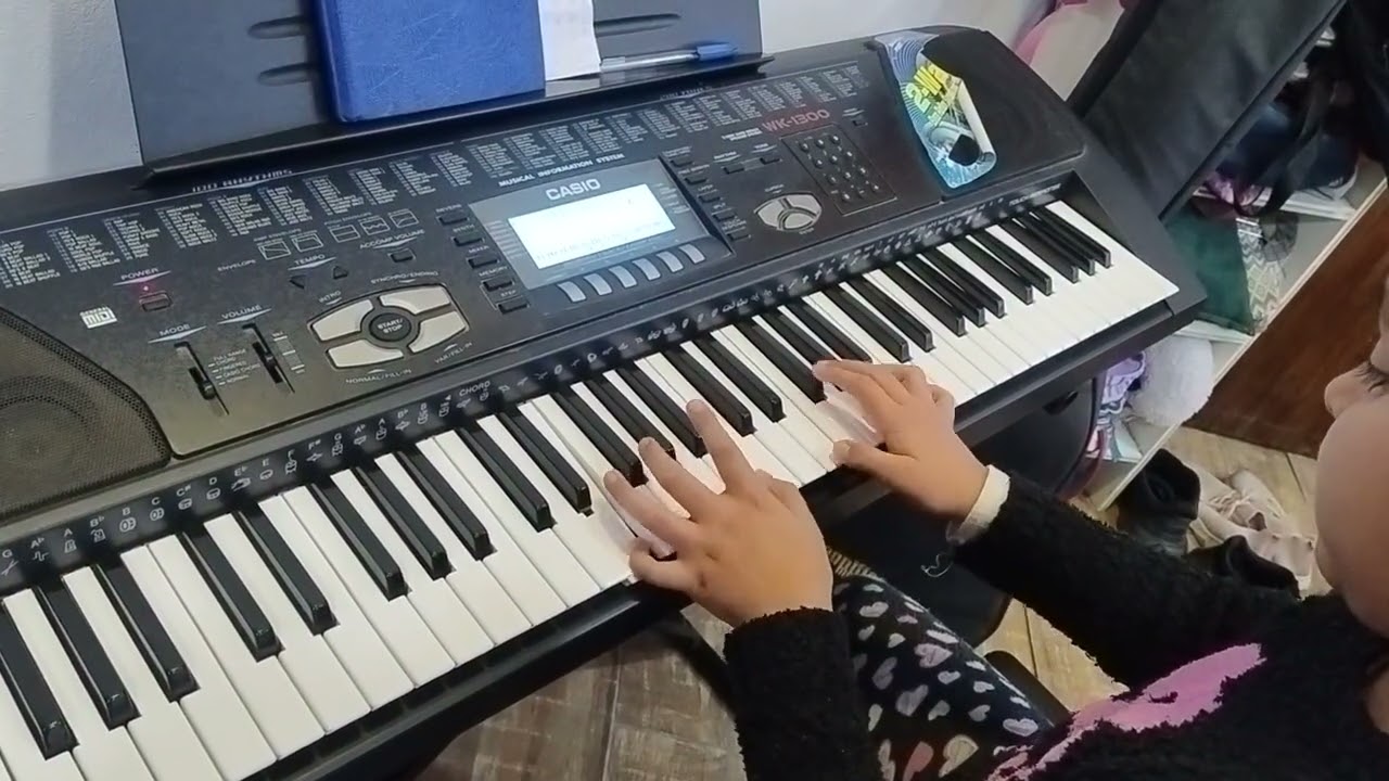 Movimiento de gloria 🎹.. Dios Te Ama ❤️ (tutorial PIANO)          Empezando de apoco en el piano.