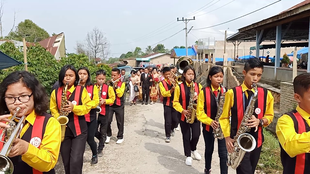 MENGIRING PENGANTIN SENI MUSIK SMK RIS MADUMA SUMBUL