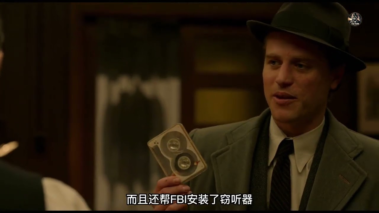 一口气看完《套装 The Outfit 》第1集 誓不低头 致命装备 剧情  惊悚  犯罪 @FilmTycoon