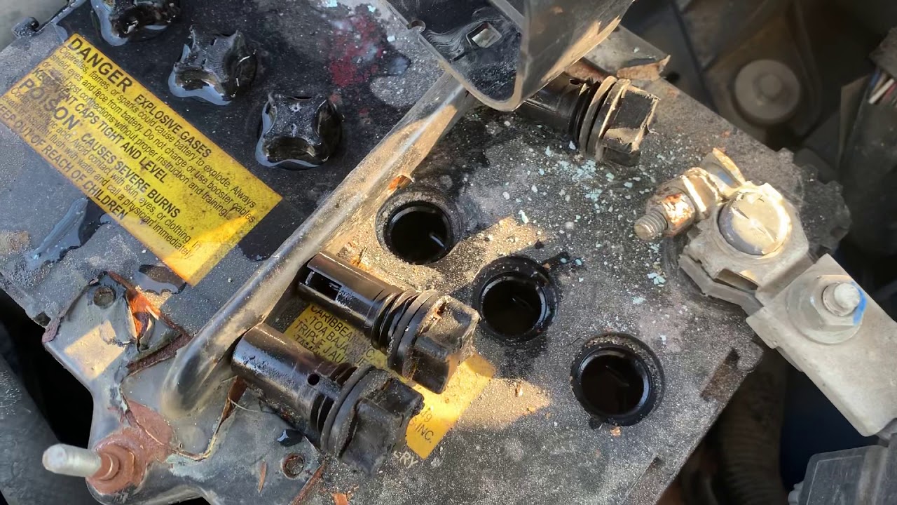 How to jump start car with or without jumper cables.
