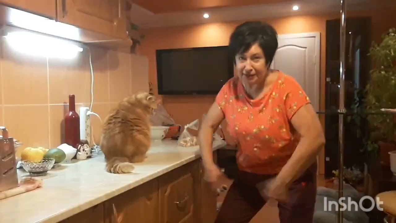ПЕНСИОНЕРКА 👵РАЗБУШЕВАЛАСЬ 🧐 ХОЧЕТ СПРАВЕДЛИВОСТИ
