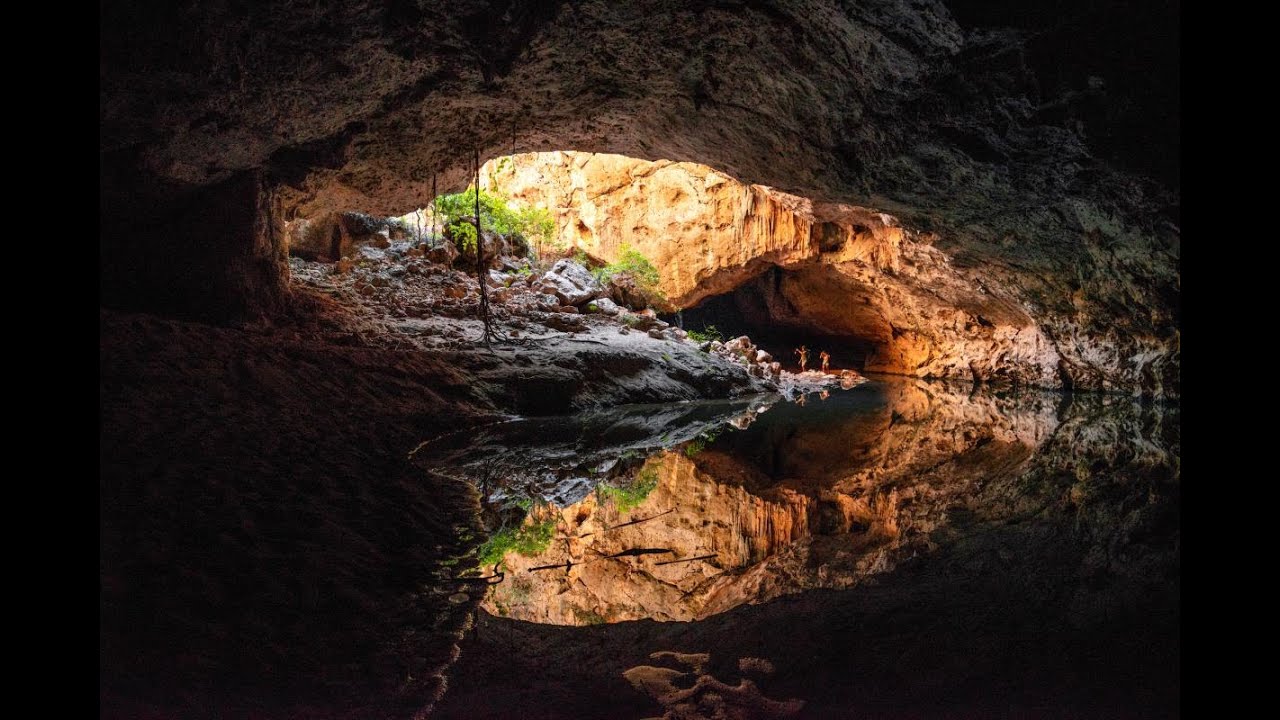 Gibb River Road Day 1&2 (Solo in a Delica) May River Fishing & Exploring Tunnel Creek