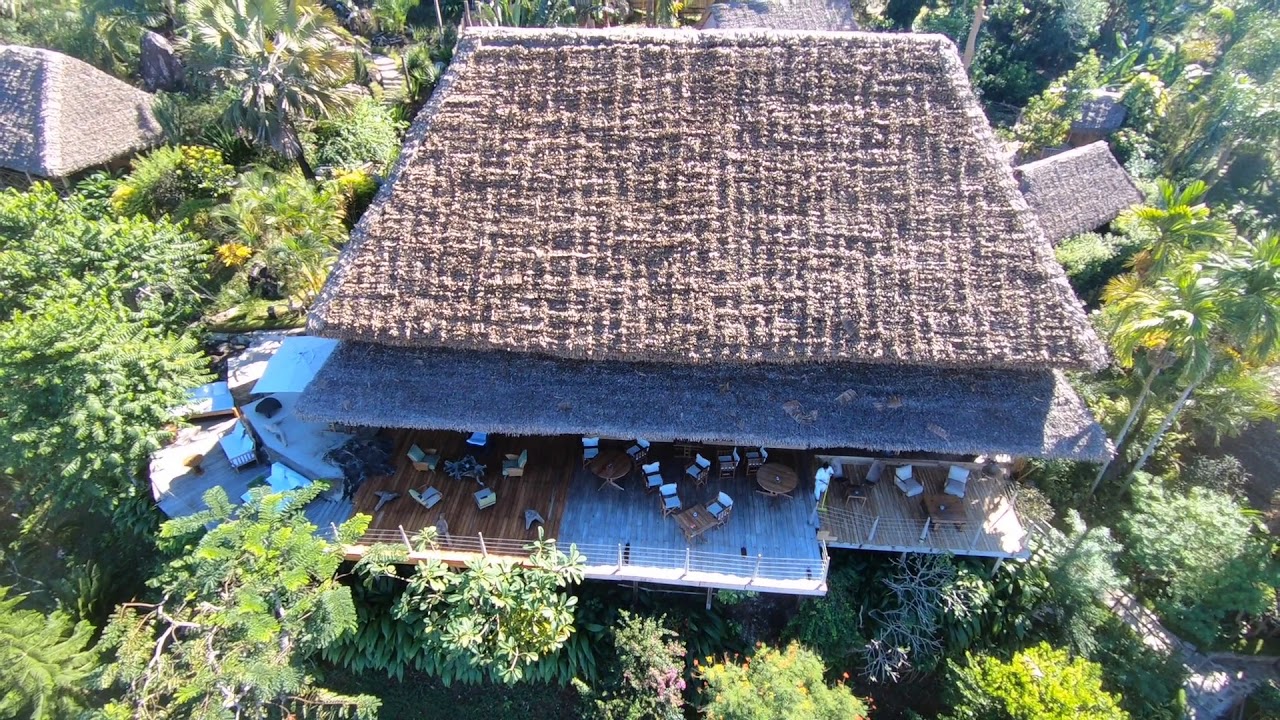 TSARA KOMBA LODGE NOSY BE