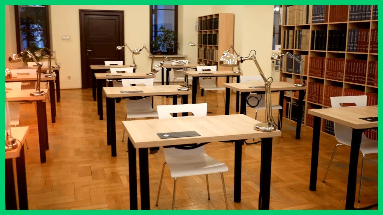 Biurka YRKE w Bibliotece