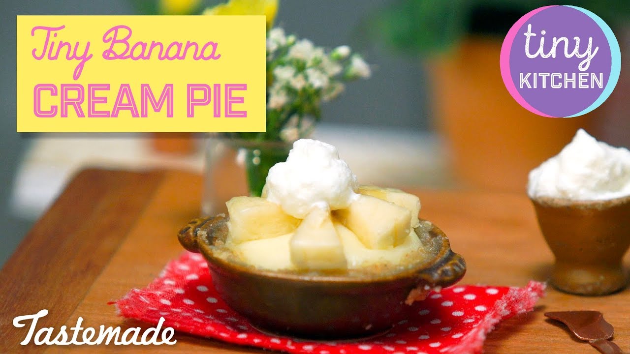 Tiny Banana Cream Pie | Tiny Kitchen
