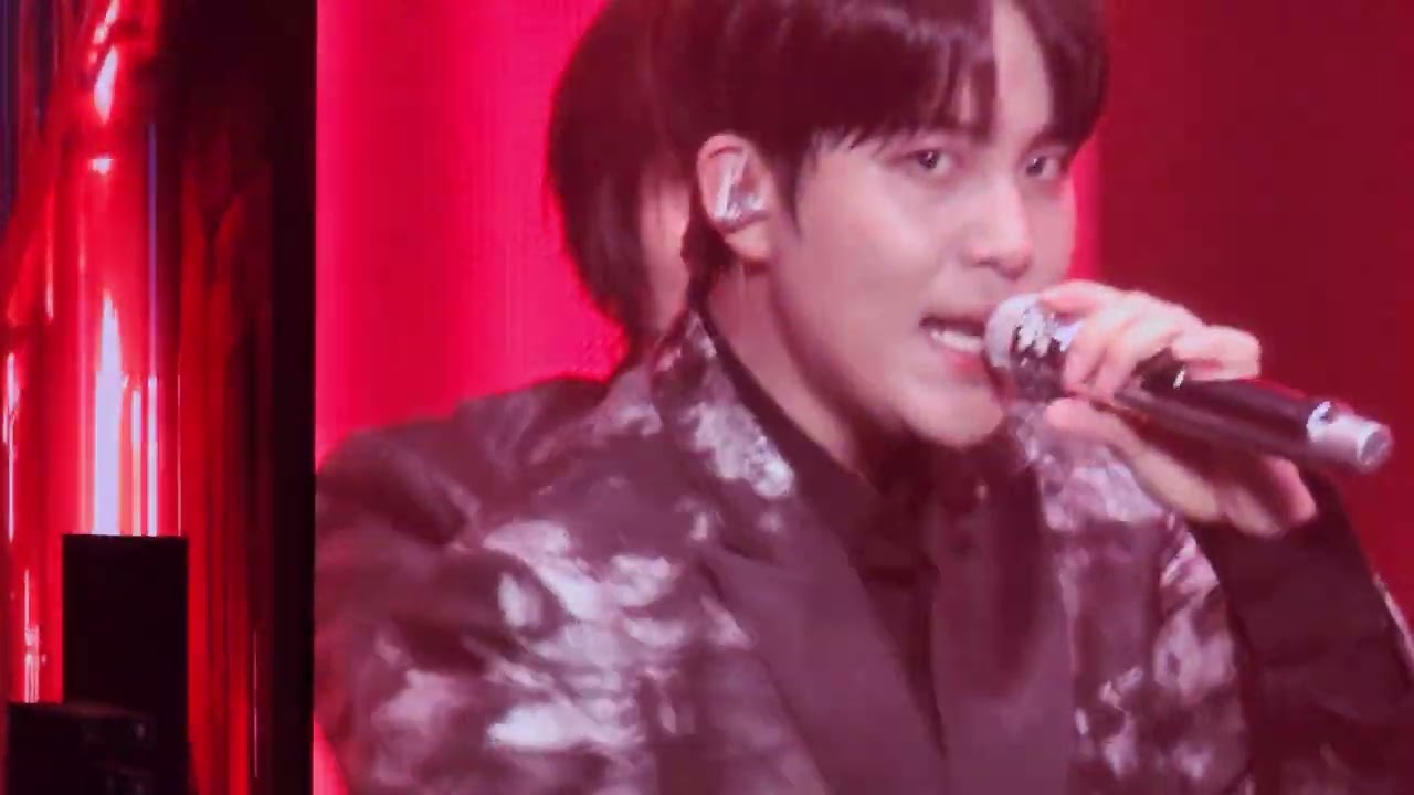 ATEEZ [4K] - Cyberpunk + Halazia - Towards the Light Tour - Tacoma 07-14-24