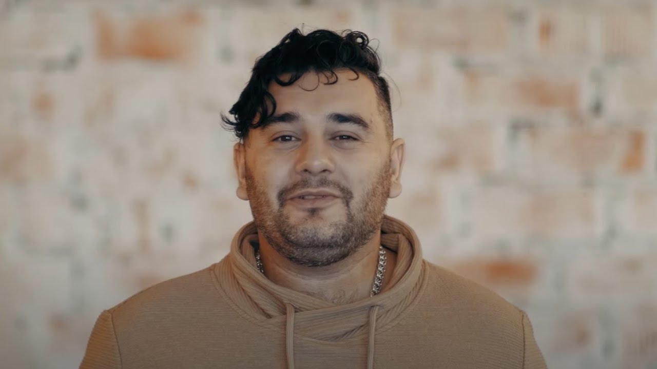 Valentin Uzun - Fata Noastra Cea Mai Draga