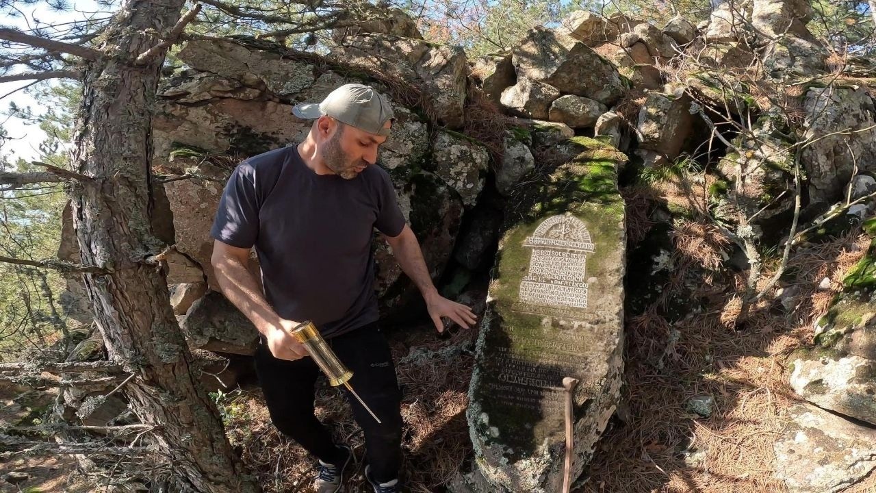 Мы получили сигналы о находках на историческом кладбище, это невероятно!!!