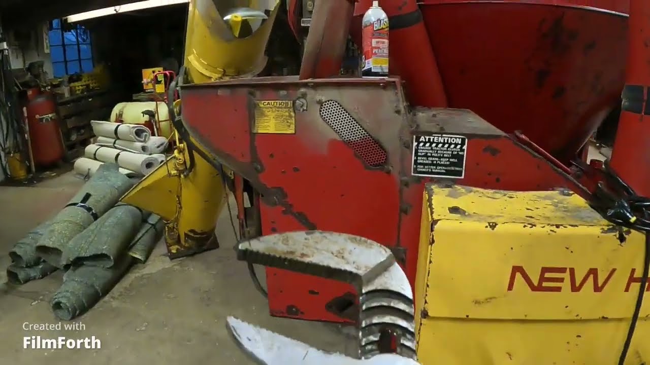 Working on the newholland 355 grinder