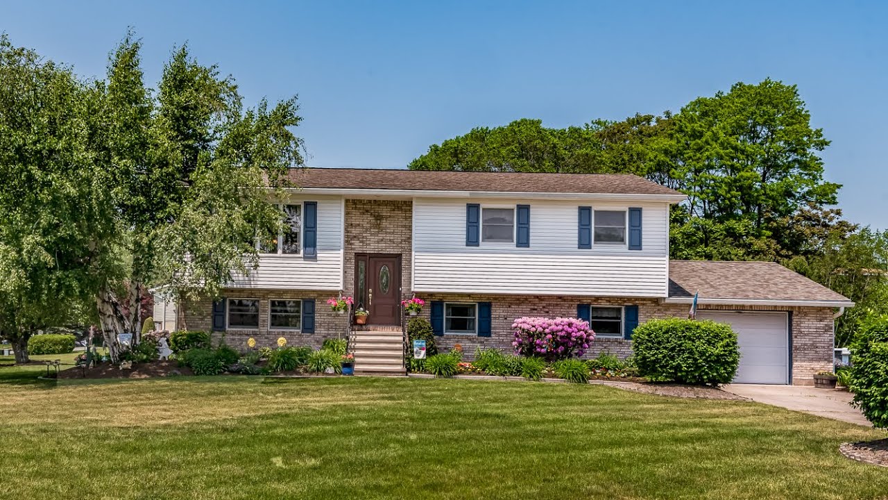 *SOLD* 441 Orchard Street, Larksville PA 18704 - Lewith & Freeman Real Estate