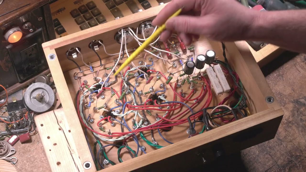 I Made a Stereo Vacuum Tube Guitar Amp out of Wood (Fender Champ 5F1 Circuit)