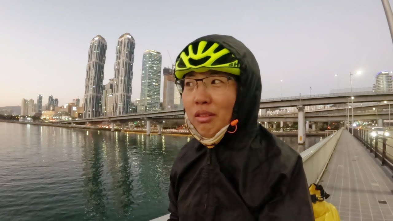 부산이 이렇게 멋진 곳이었군요? | 처음으로 가 본 부산 | 자전거 여행 브이로그