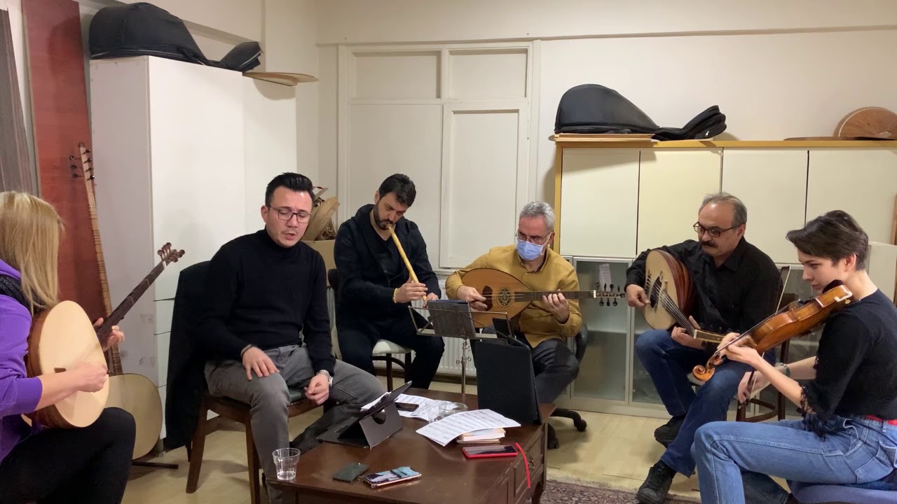 K&uuml;rd&icirc;li Hicazk&acirc;r Şarkı - Gitsen Bırakıp G&ouml;nl&uuml;m&uuml; Ruhumda Sesin Var - Hasan Esen