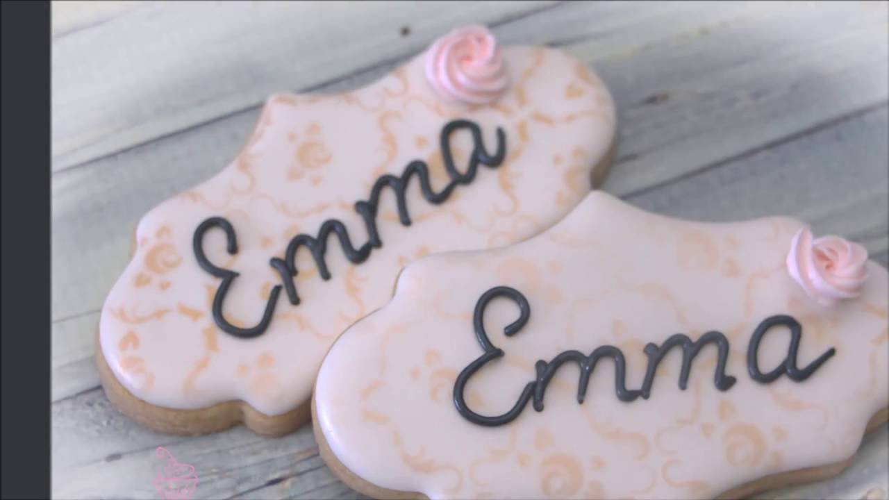 Writing on a Cookie Using a Projector by Emma's Sweets