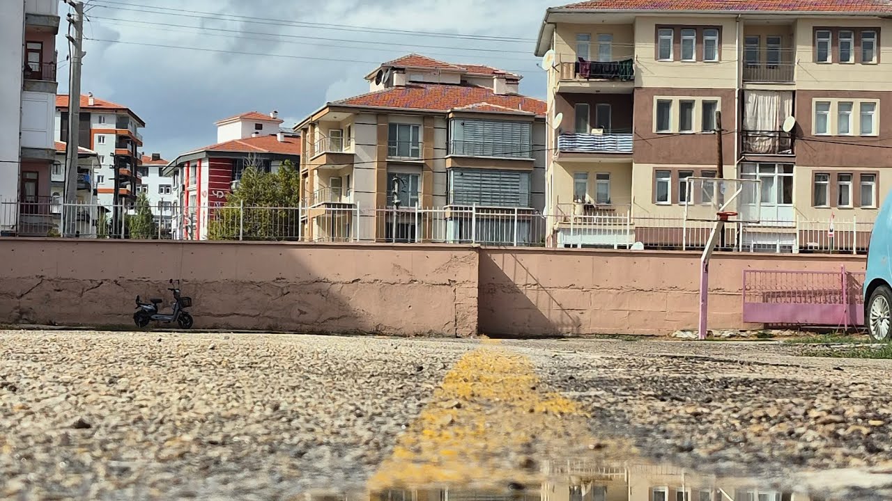 42 yıldır bitmeyen yol... okul yolu, çubuk merkez 😄 Günaydın ❤️