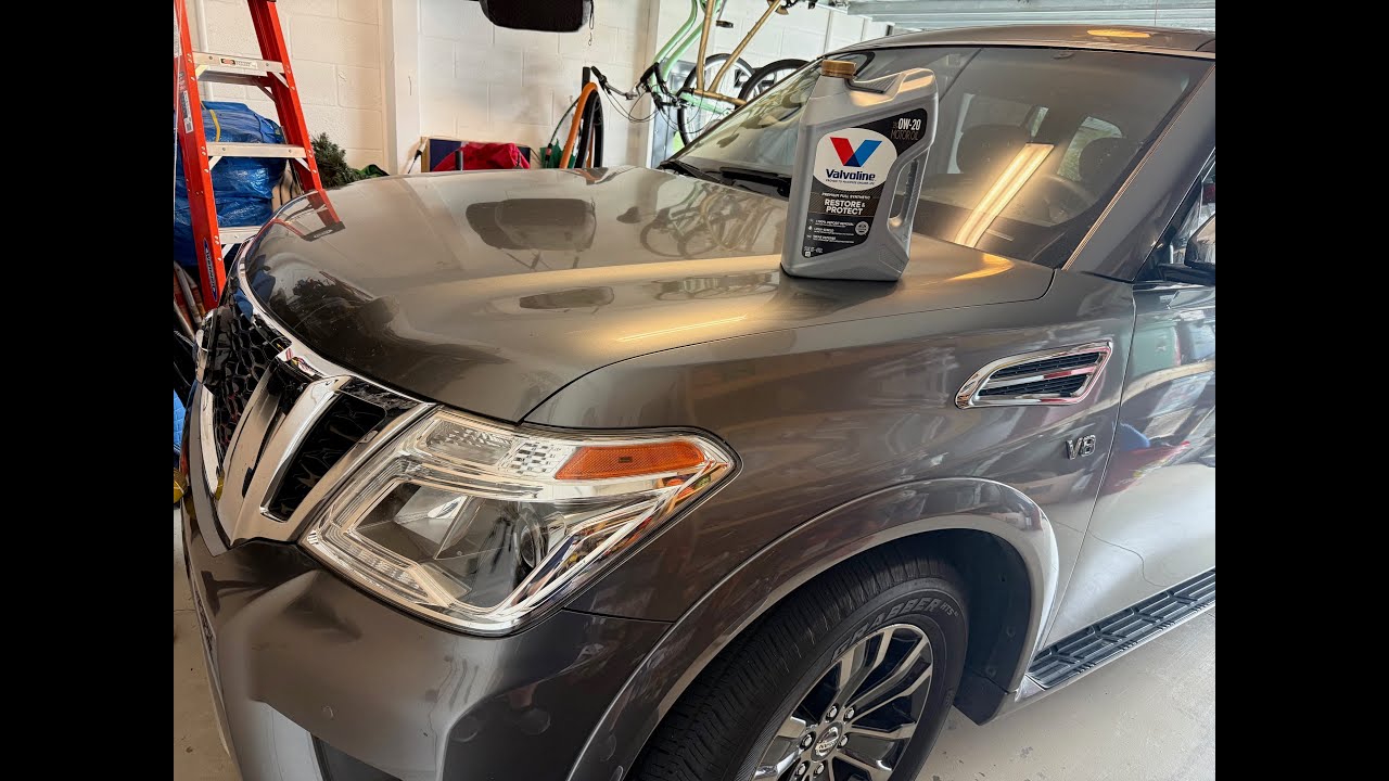 Замена масла в Nissan Armada Platinum 2017 года (фильтр WIX + новая магнитная сливная пробка).