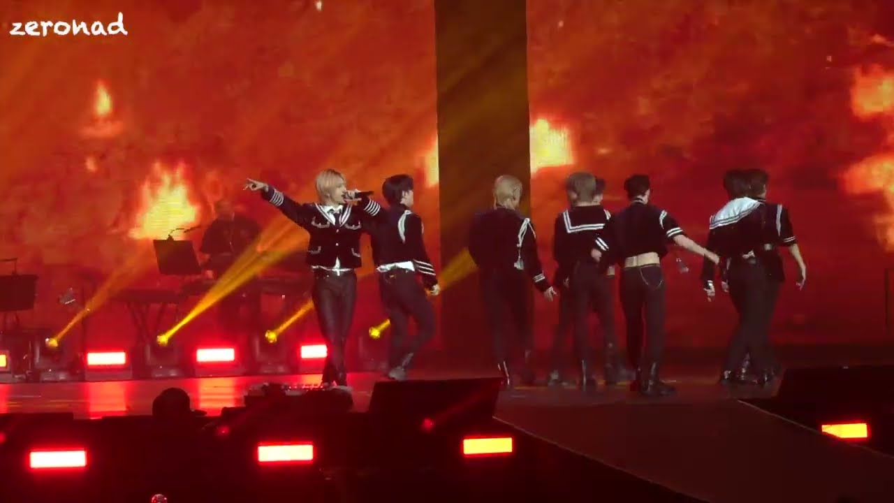 【230326 Fort Worth】Stray Kids - Hellevator +TOP + 승전가 (Victory Song)