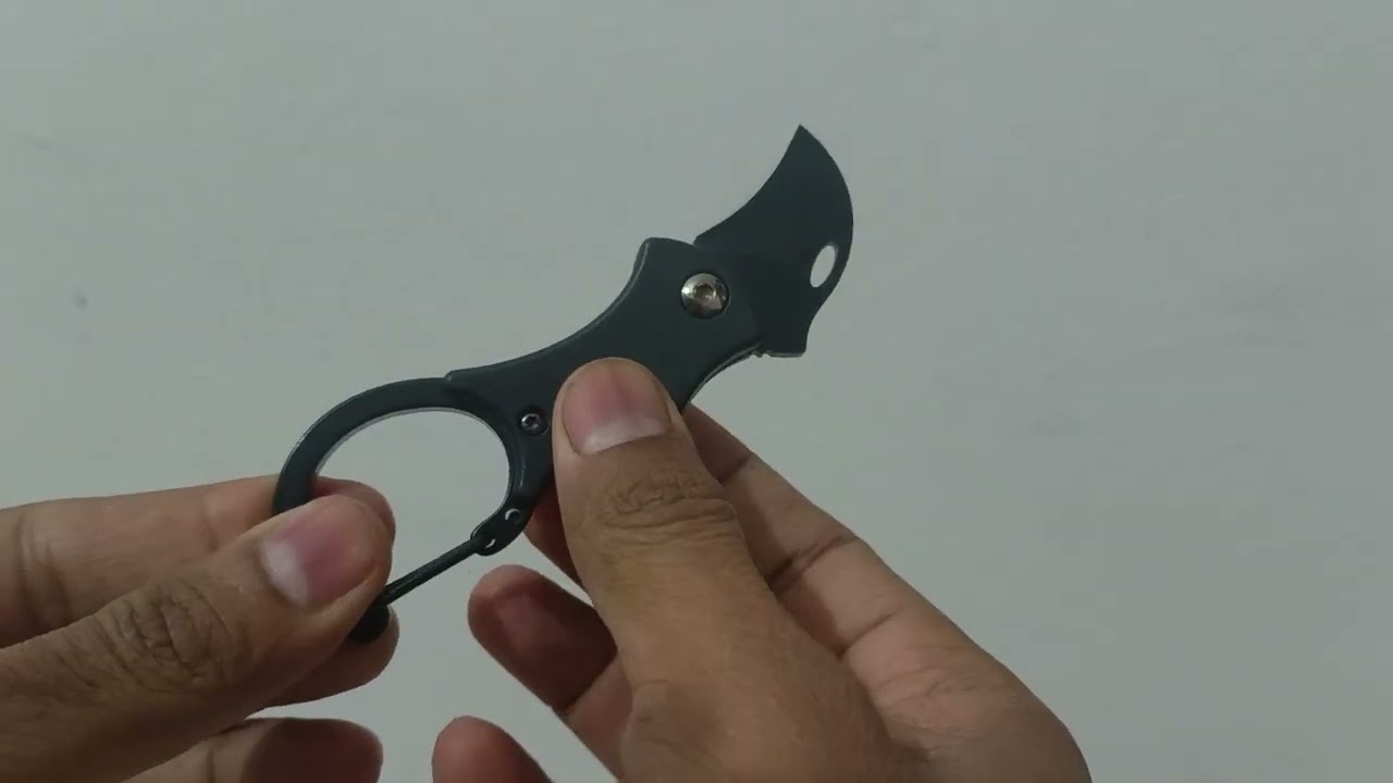 Self defence keychain knife/utility tool 