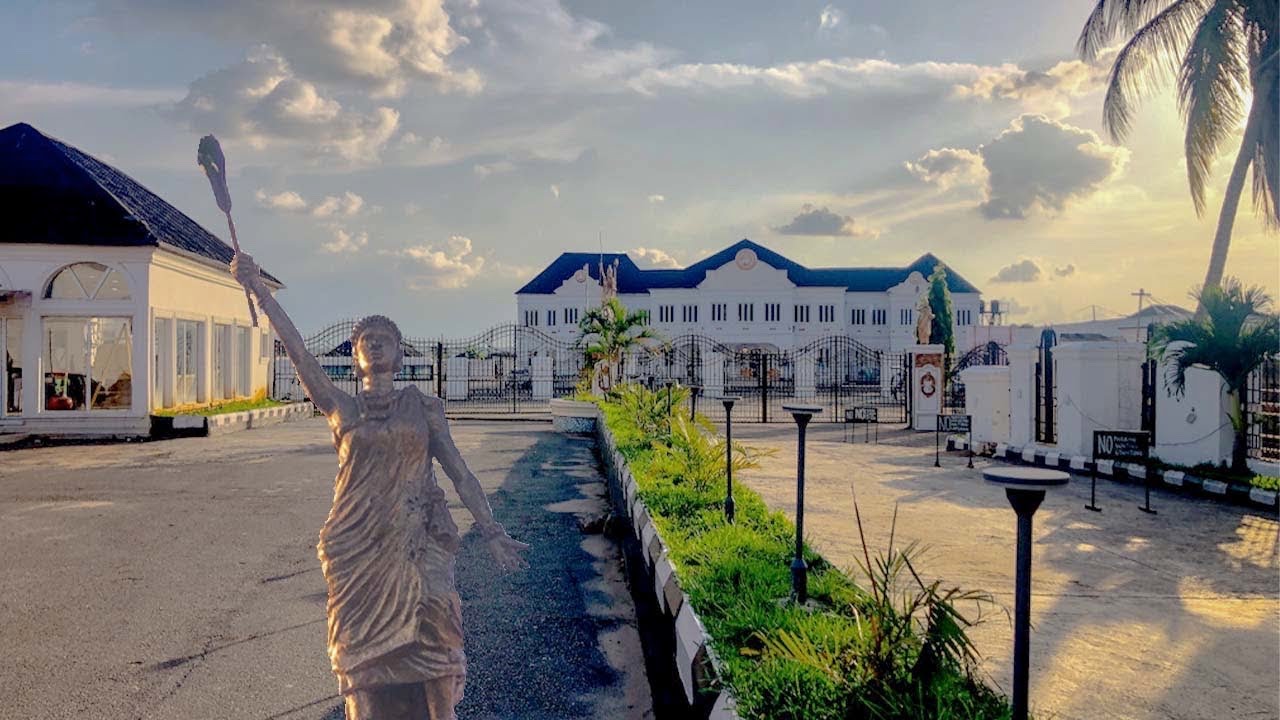 The Ooni Of Ife Palace - Ile Oodua - History of ile Ife and Moremi Ajasoro