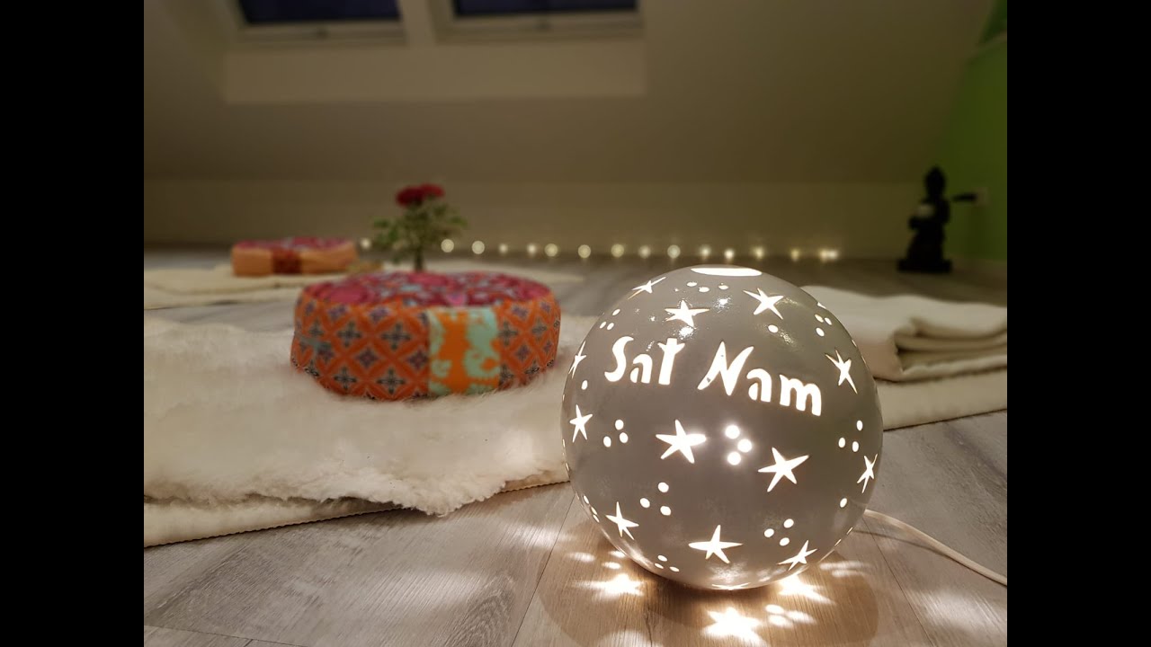 KUNDALINI YOGA Celestial Communication Long Time Sun mit Tej Nidhan Kaur