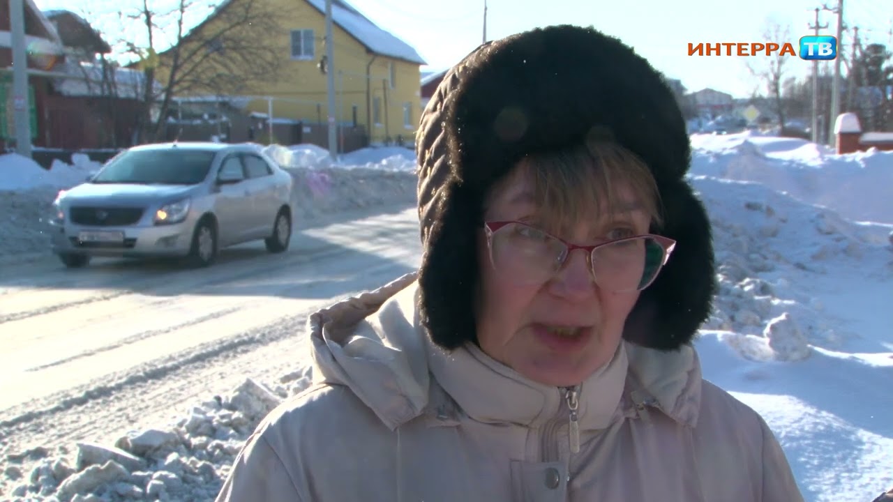 «За ночь это всё застывает до состояния монолита, убрать обычной лопатой не получится»