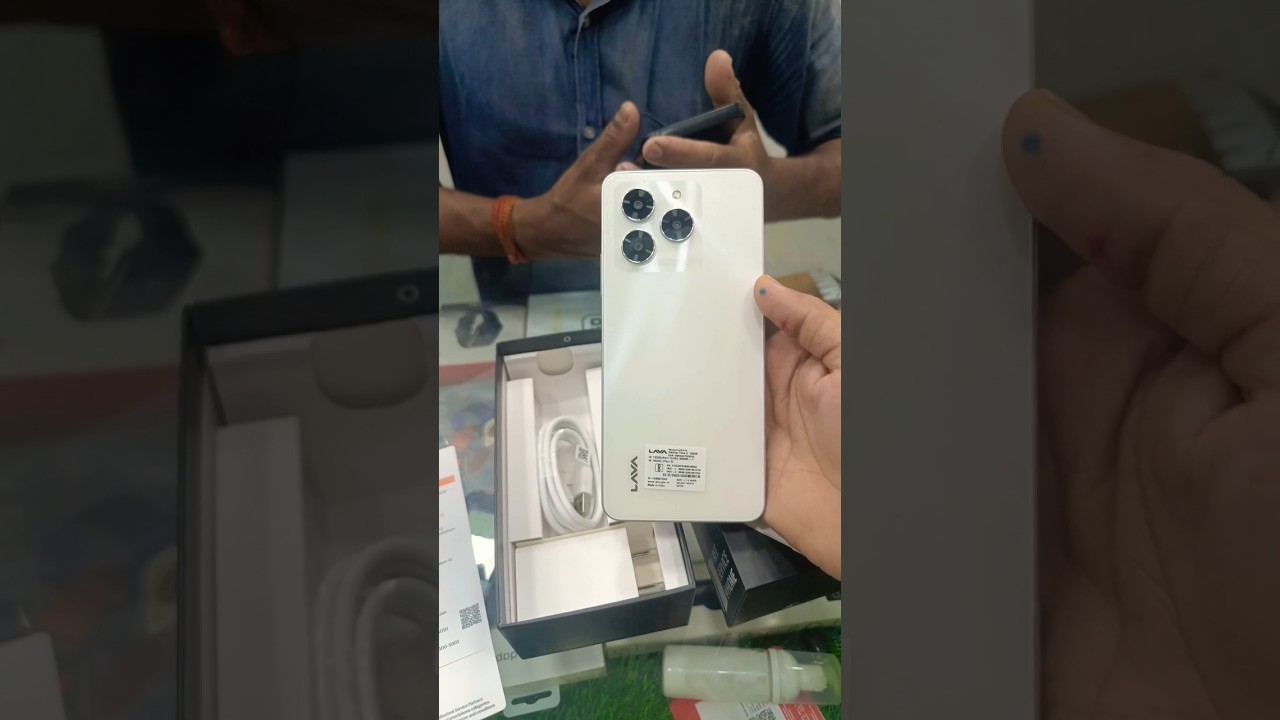 Same iPhone copy phone lava Yuva 3 unboxing
