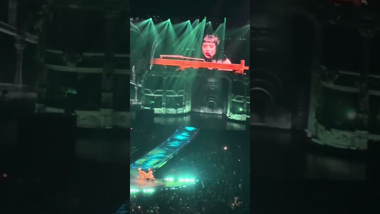 Lady Gaga - The Mayhem Ball Tour - “Die With a Smile’ 2nd Night 