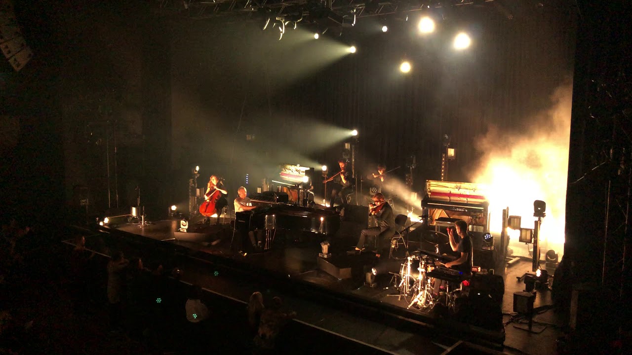 &Oacute;lafur Arnalds - Near Light live at Sono, Brno 19/11/2019