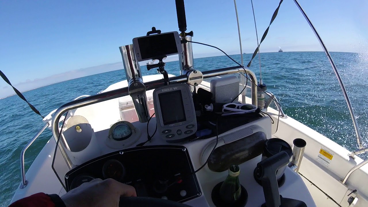 Boston Whaler Dauntless 16