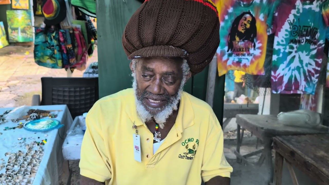 Walking through Ocho Rios Craft Market 🇯🇲 Jamaica