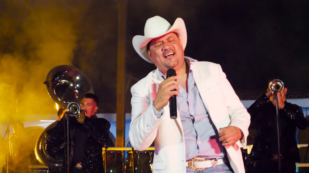 Popurri Bohemio -La Impactante Banda Tierra De Jalisco ft Adan Lozano