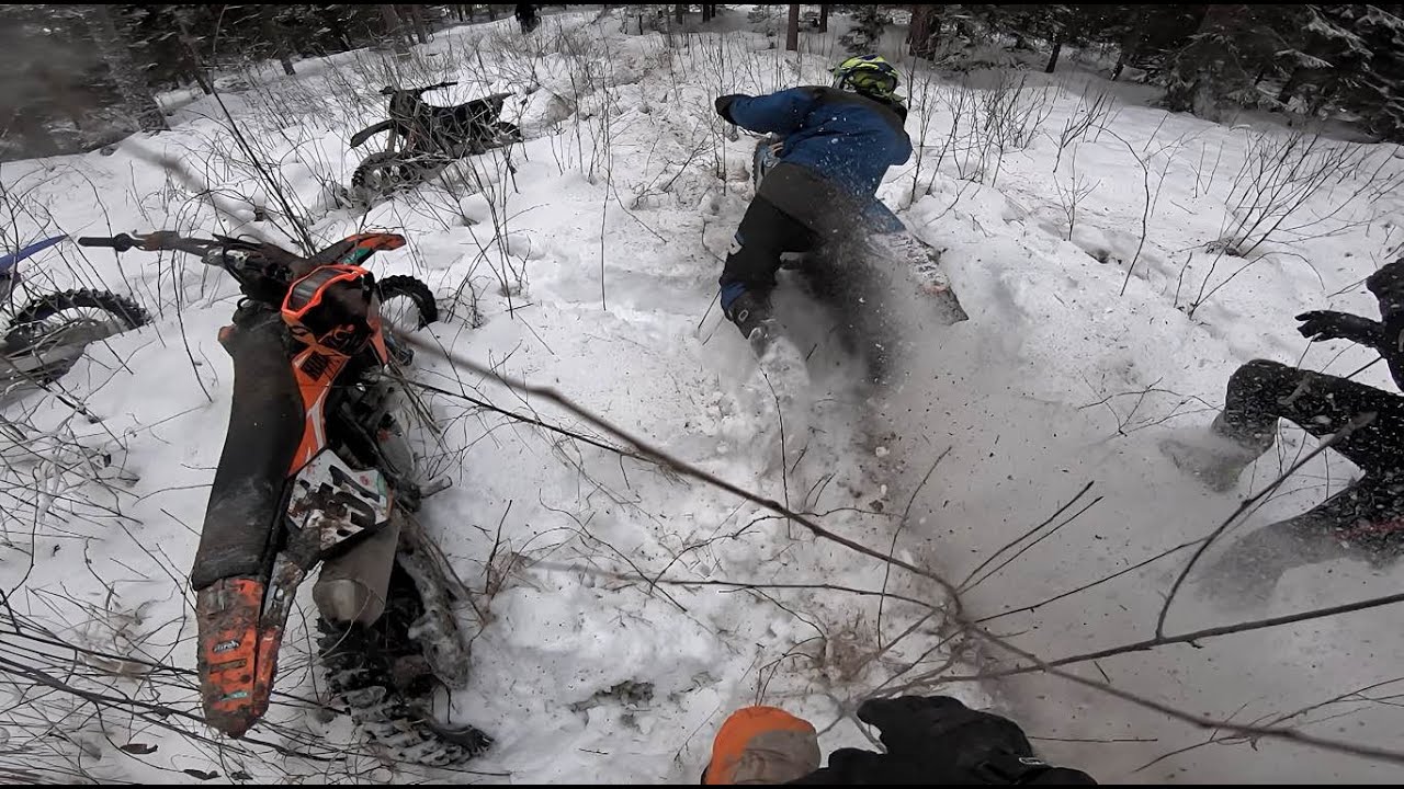 Snow Enduro - Crashes and Getting Stuck